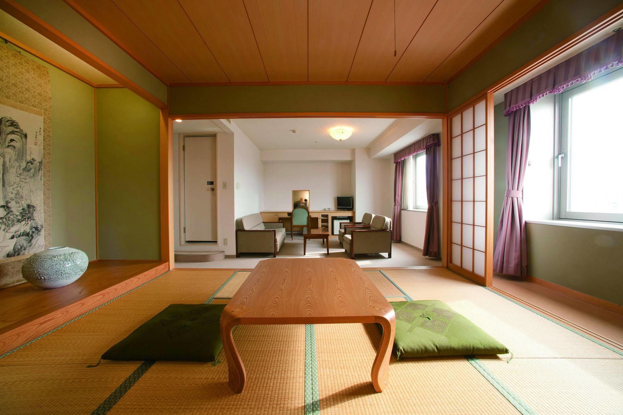 Yamagata Kokusai Hotel מראה חיצוני תמונה